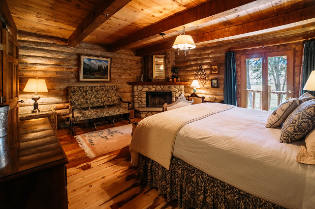 Photo of the Arbor guest room